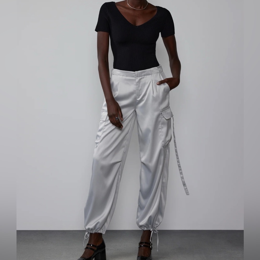NWT NY&CO Satin Gray Cargo Pants